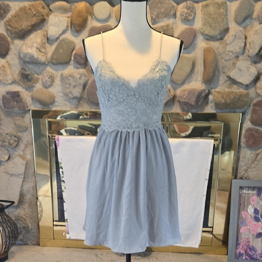 Express Lace Dress In Pistachio Green